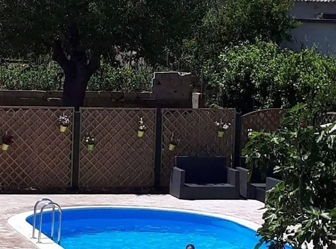 Seaside With A Swimming Pool Nin, Zadar - 5930 Apartmán Nin