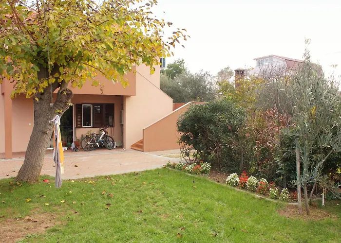 Seaside With A Swimming Pool Nin, Zadar - 5930 شقة نين